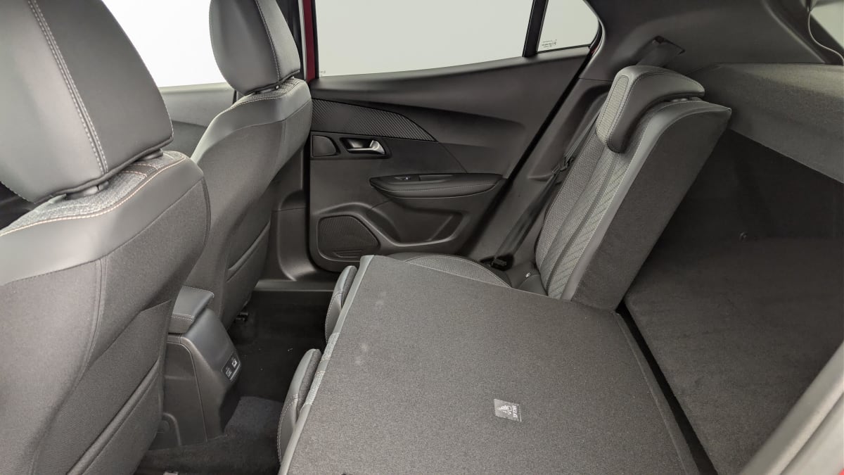 Peugeot 2008 - Image 12