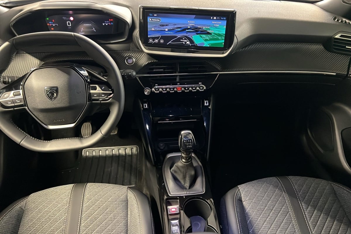 Peugeot 2008 - Image 12