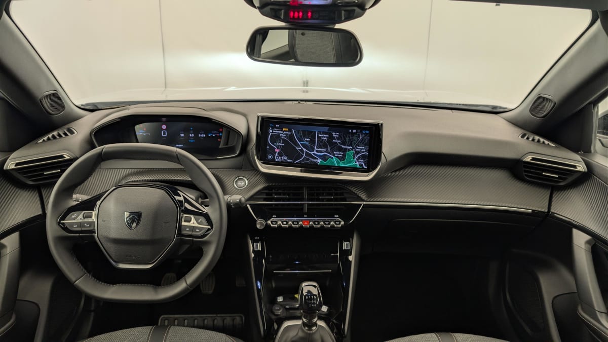 Peugeot 2008 - Image 13