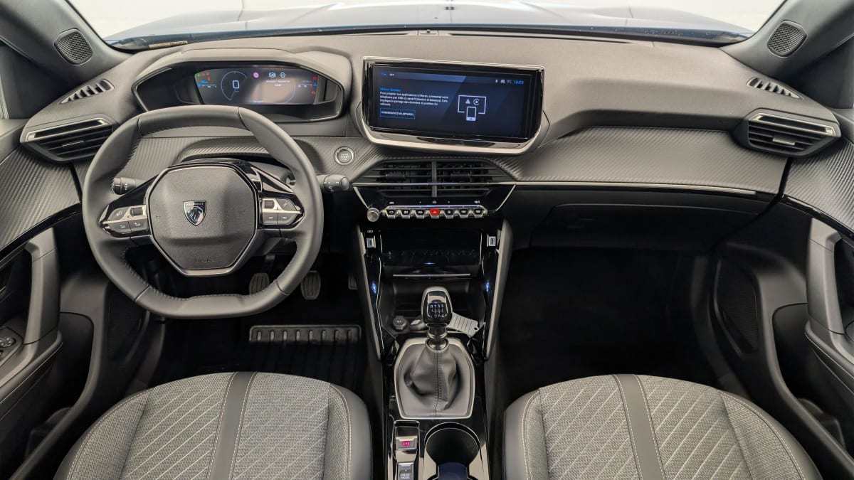 Peugeot 2008 - Image 13