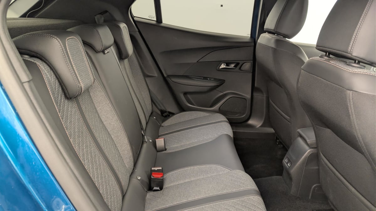 Peugeot 2008 - Image 10