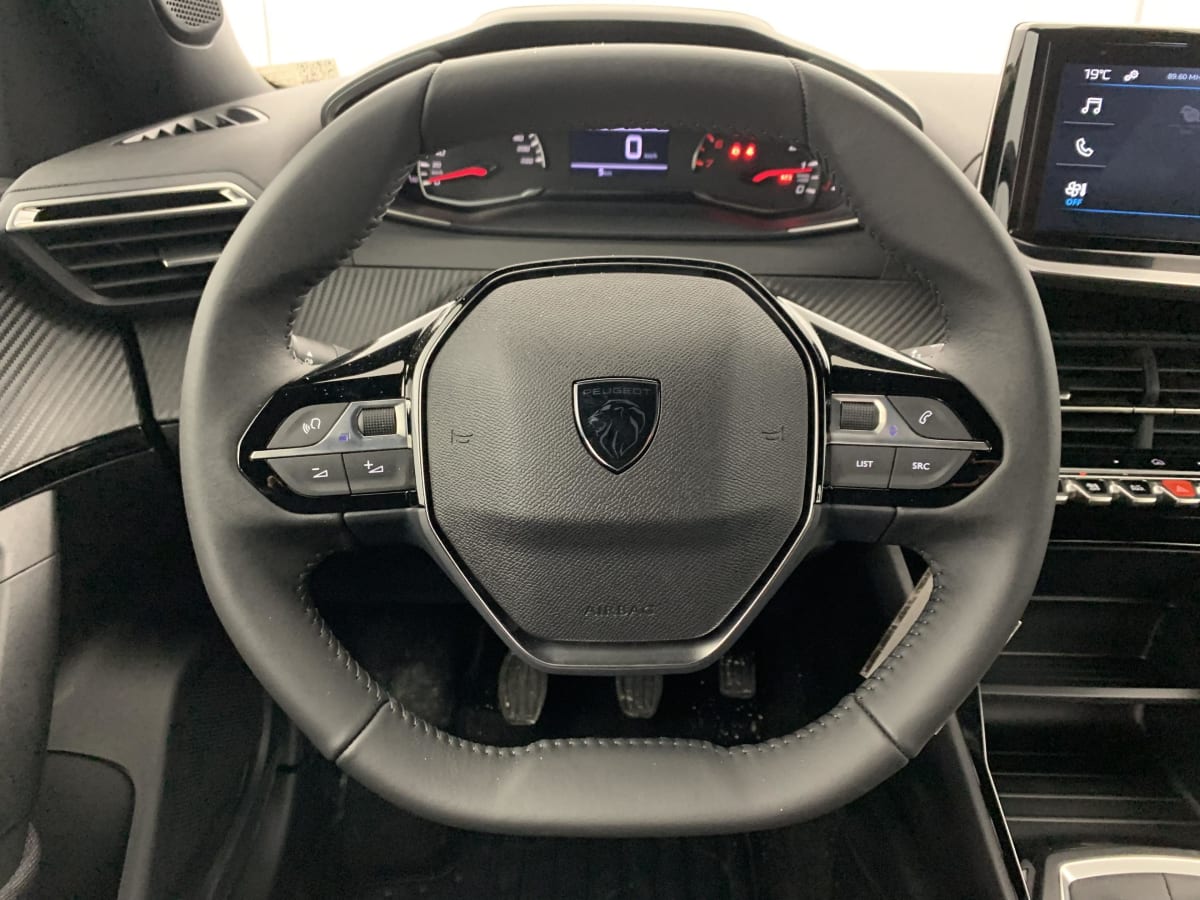 Peugeot 2008 - Image 37