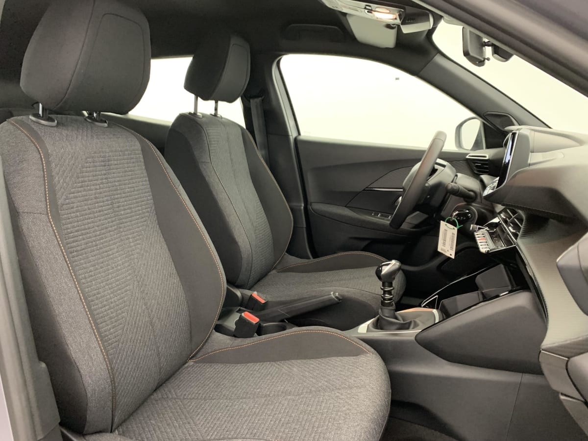 Peugeot 2008 - Image 9