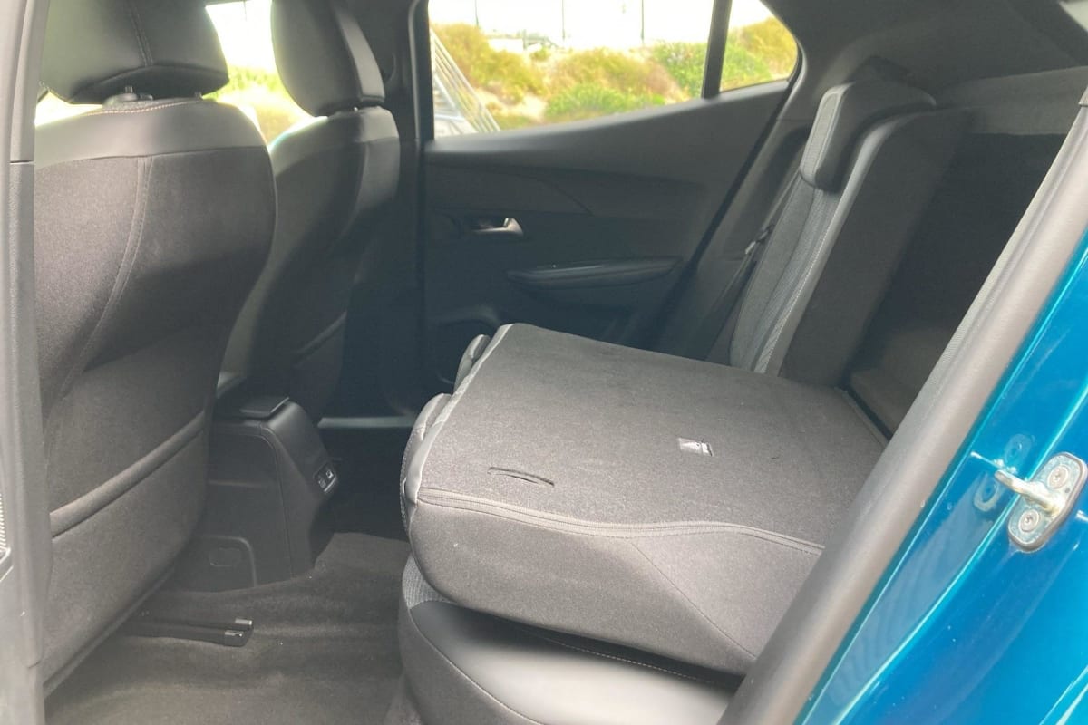 Peugeot 2008 - Image 10