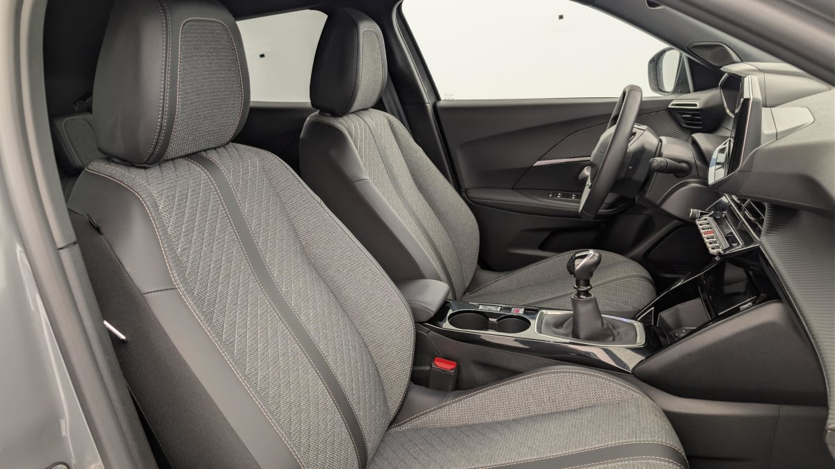 Peugeot 2008 - Image 9