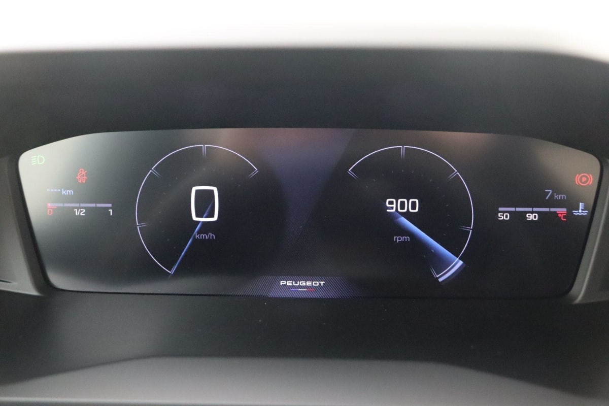 Peugeot 2008 - Image 20