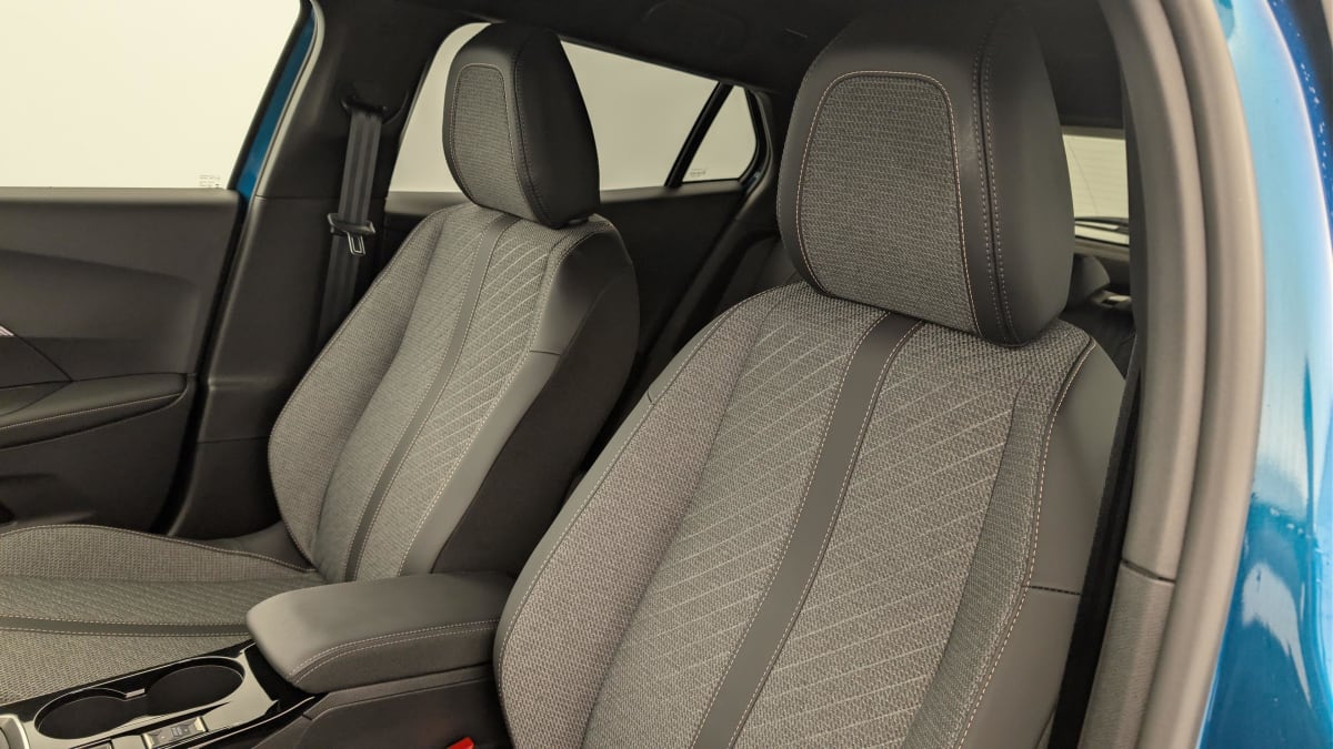 Peugeot 2008 - Image 16