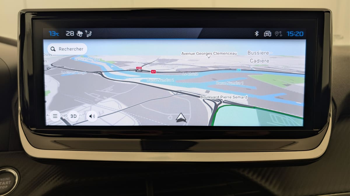 Peugeot 2008 - Image 18