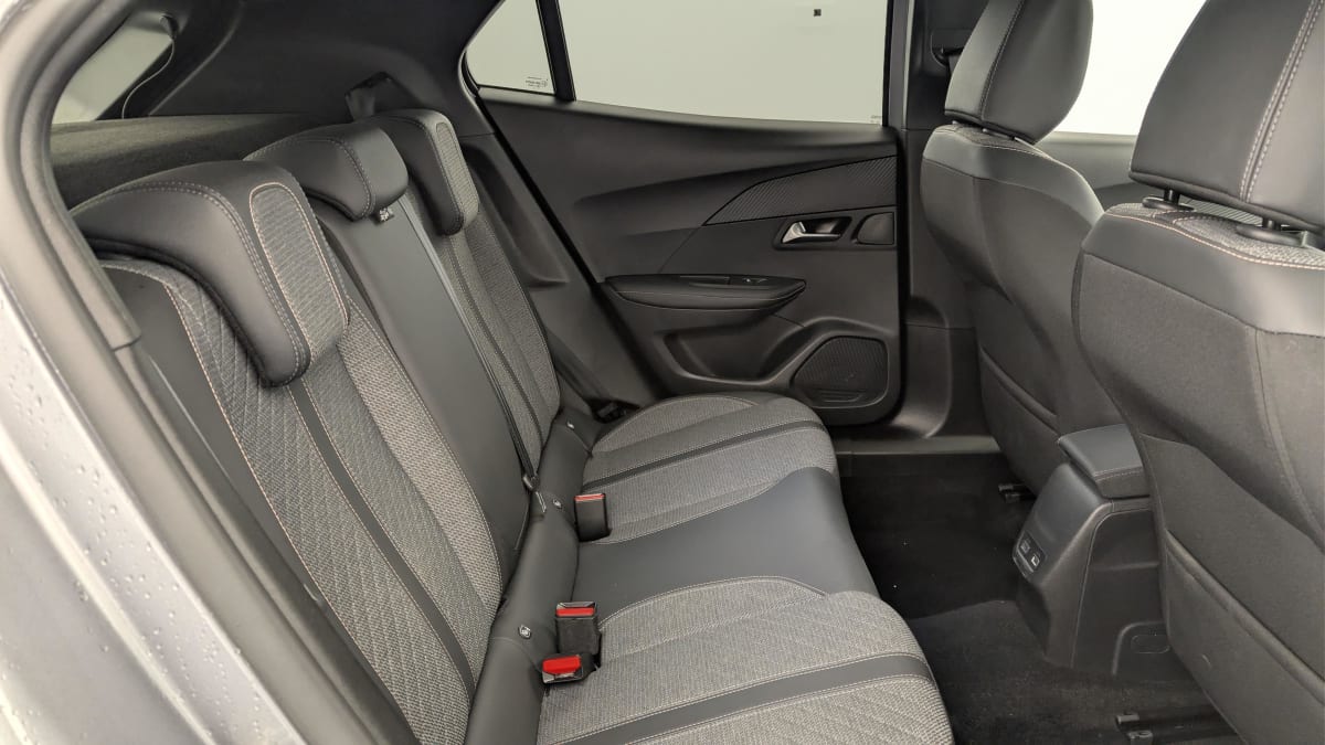 Peugeot 2008 - Image 10