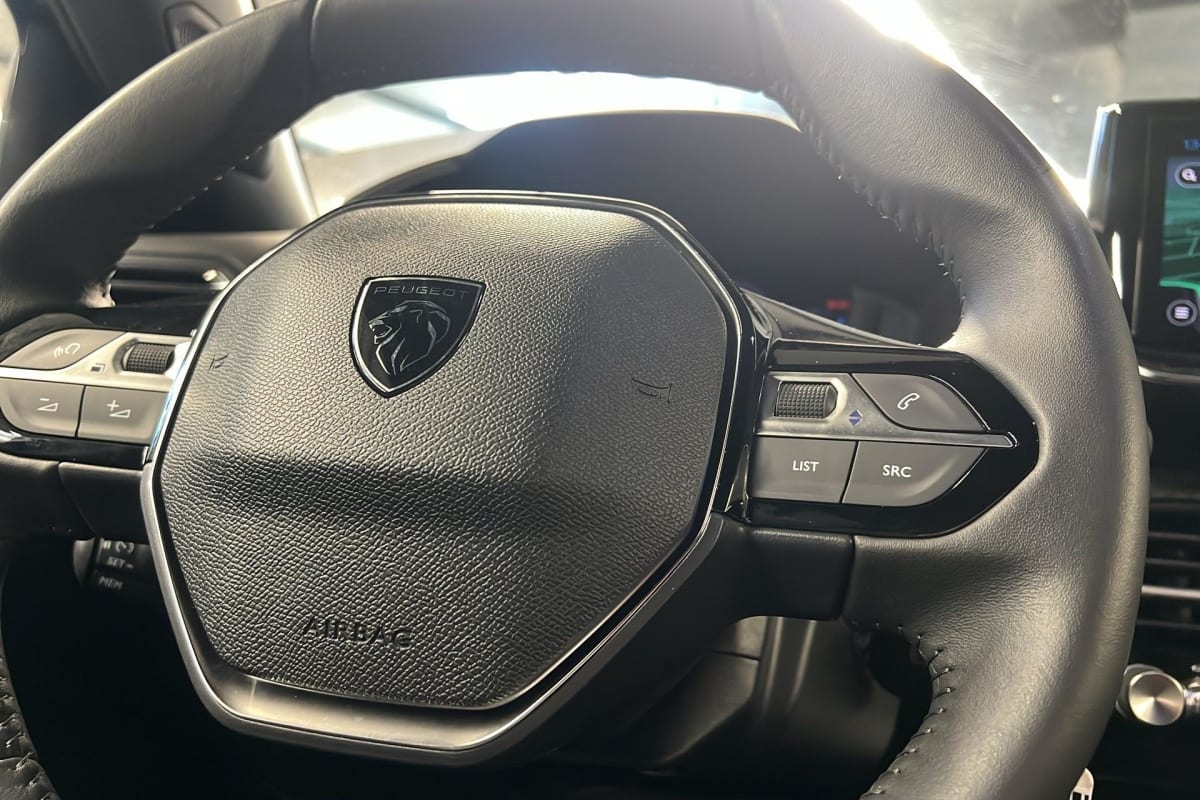 Peugeot 2008 - Image 15