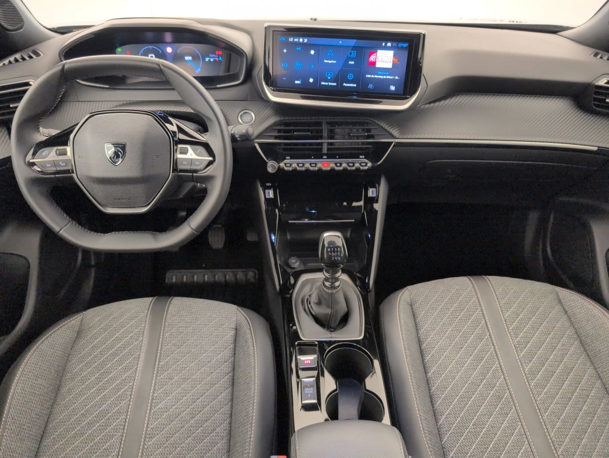 Peugeot 2008 - Image 13