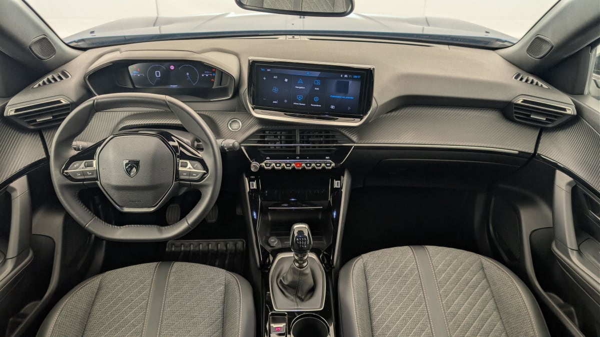 Peugeot 2008 - Image 13