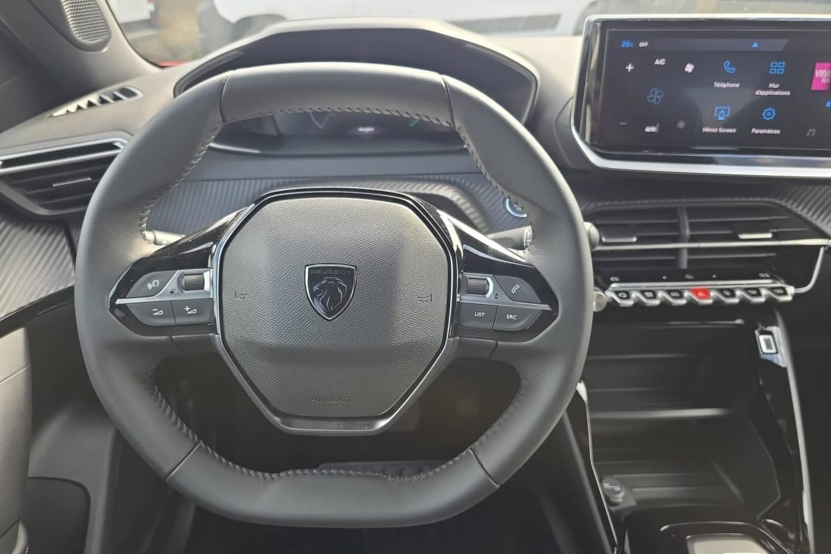 Peugeot 2008 - Image 14
