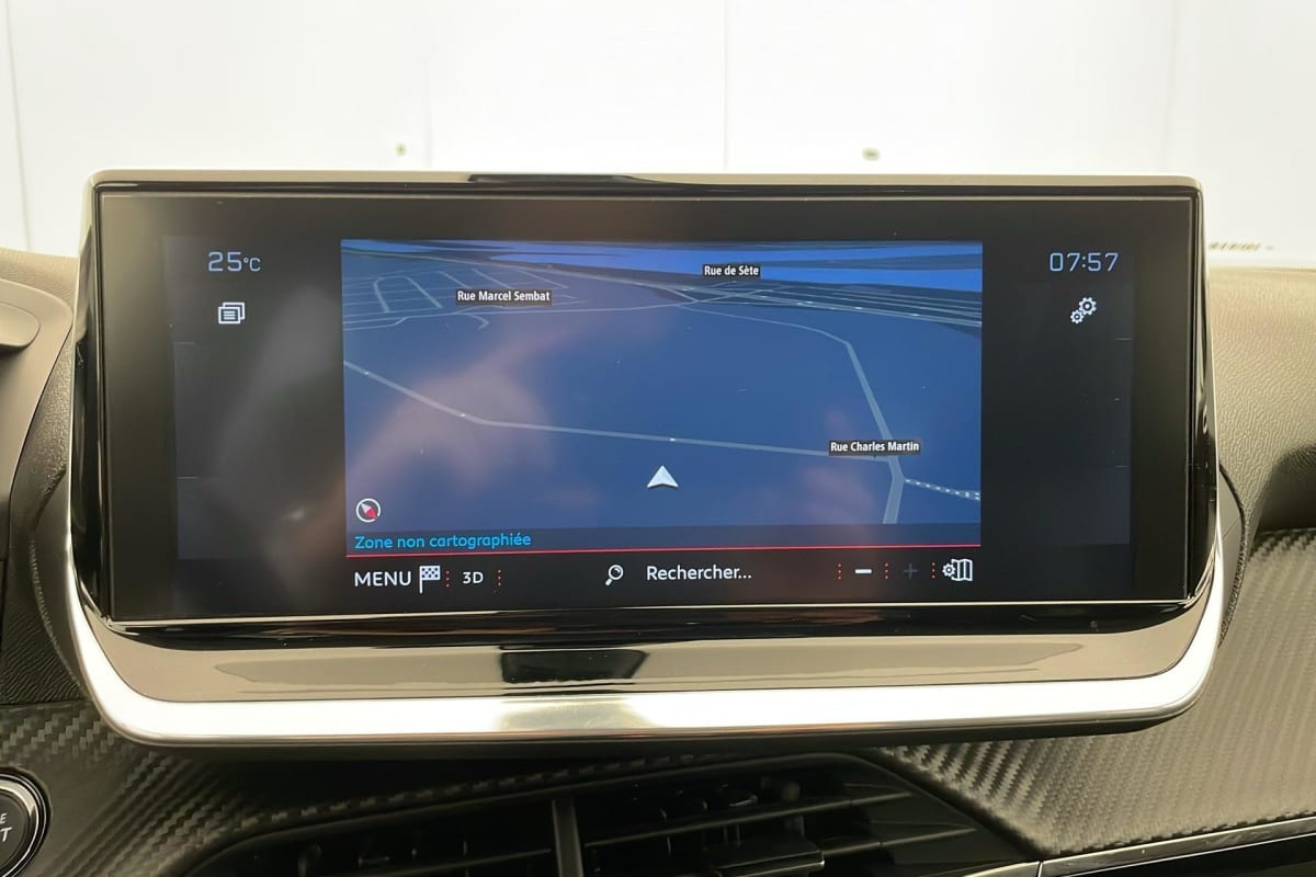 Peugeot 2008 BUSINESS - Image 19