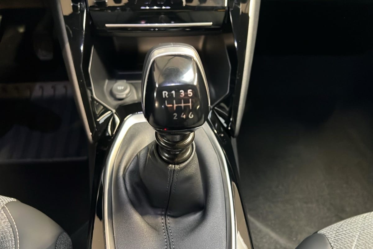 Peugeot 2008 - Image 16