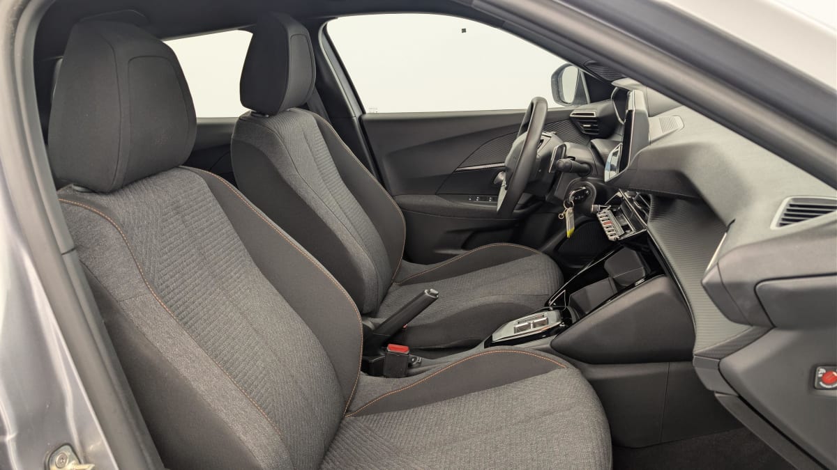 Peugeot 2008 - Image 9