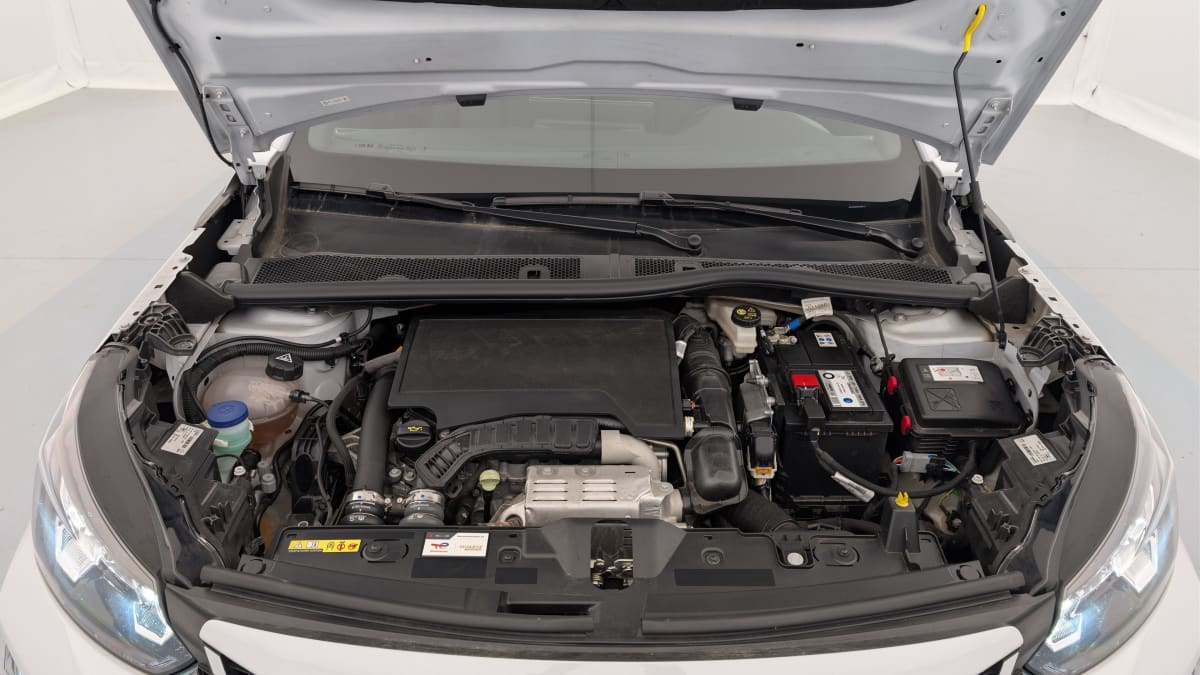 Peugeot 2008 - Image 20