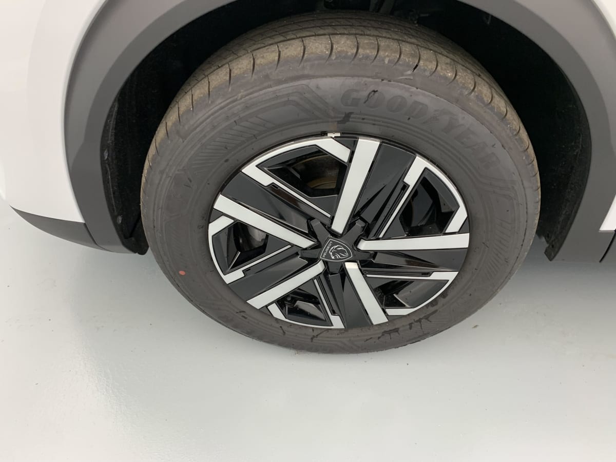 Peugeot 2008 - Image 22