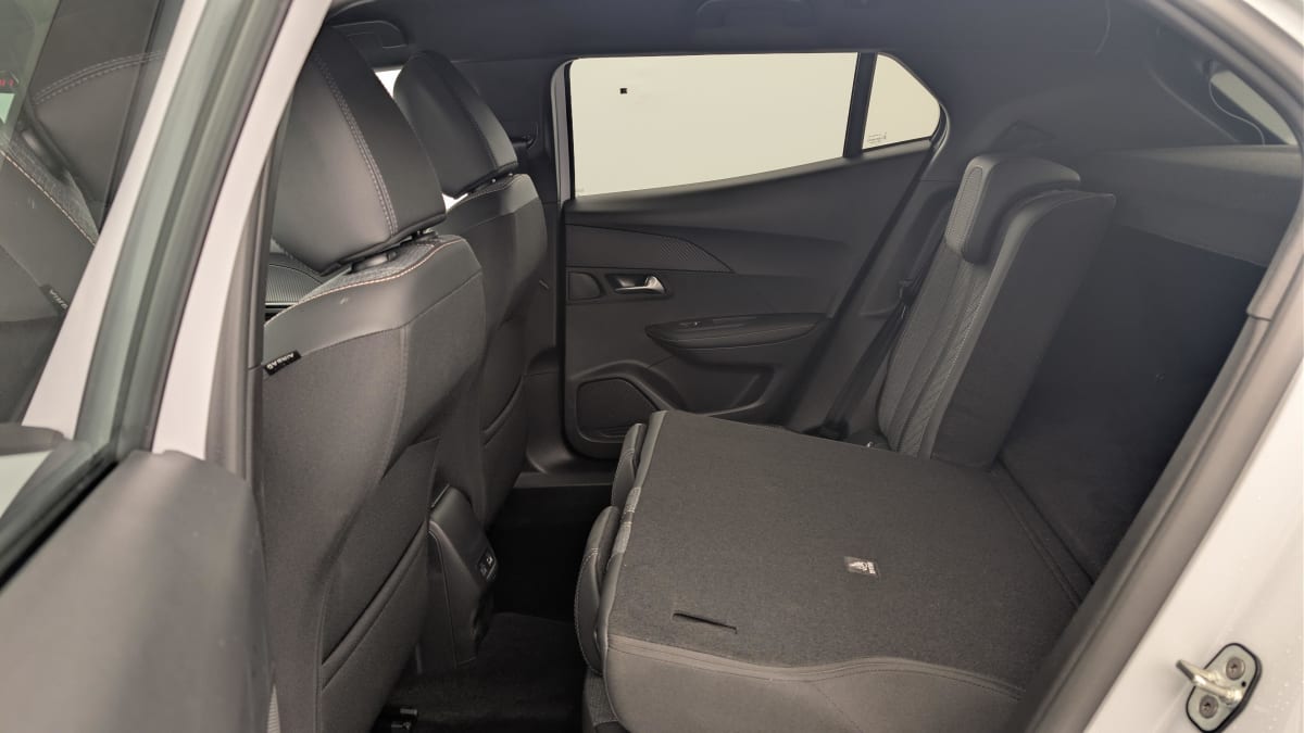 Peugeot 2008 - Image 12