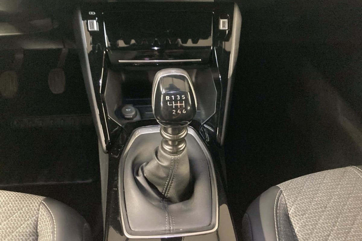 Peugeot 2008 - Image 16
