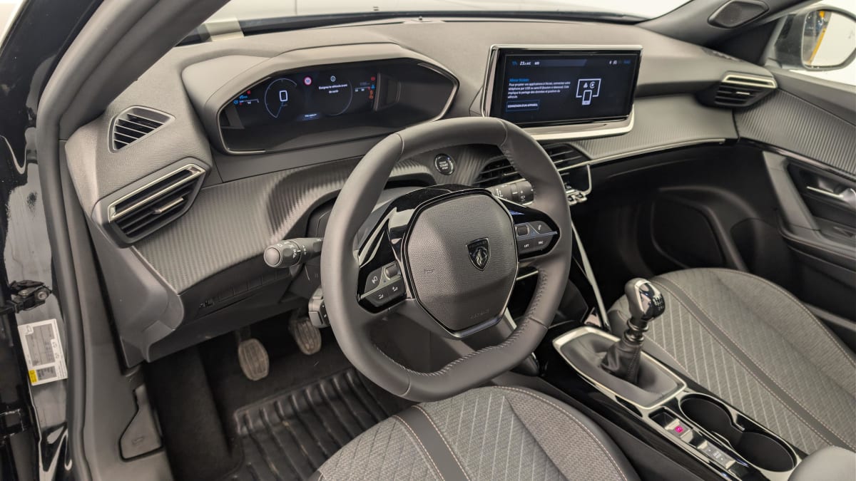 Peugeot 2008 - Image 15