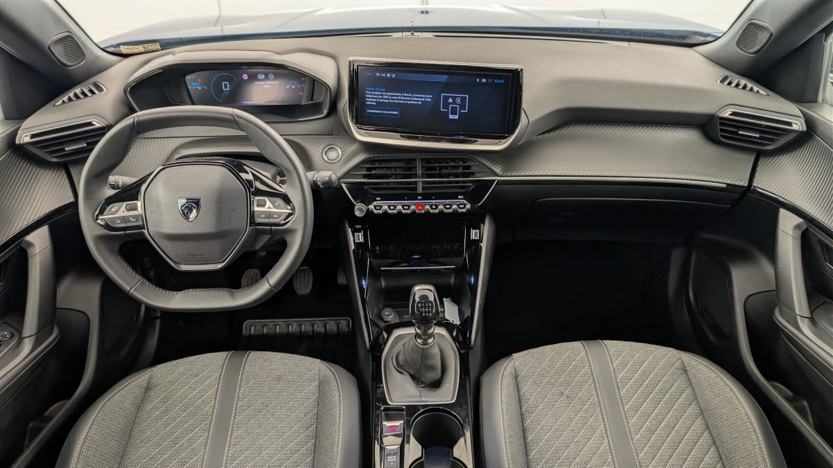 Peugeot 2008 - Image 13