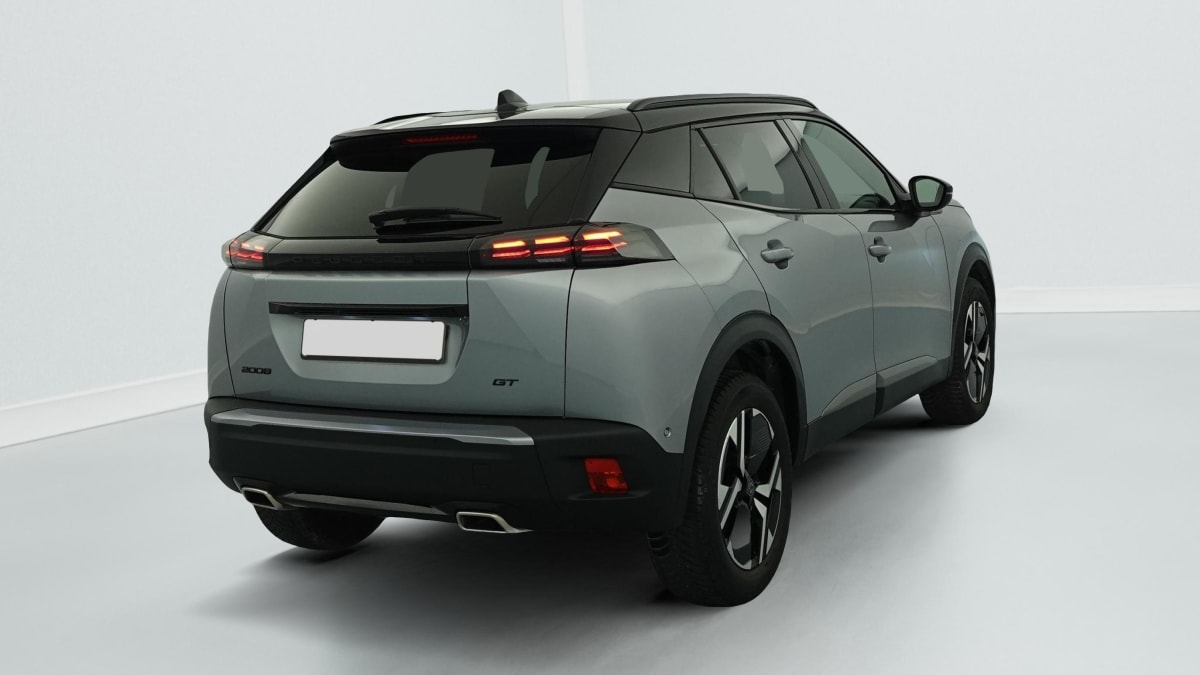PEUGEOT 2008 PURETECH 130 EAT8 GT