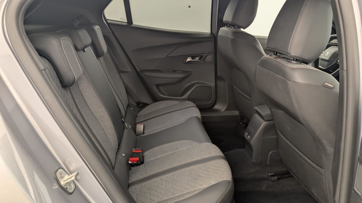 Peugeot 2008 - Image 10