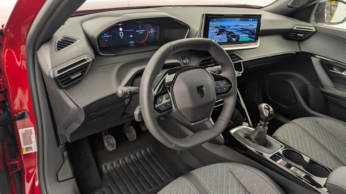 Peugeot 2008 - Image 15