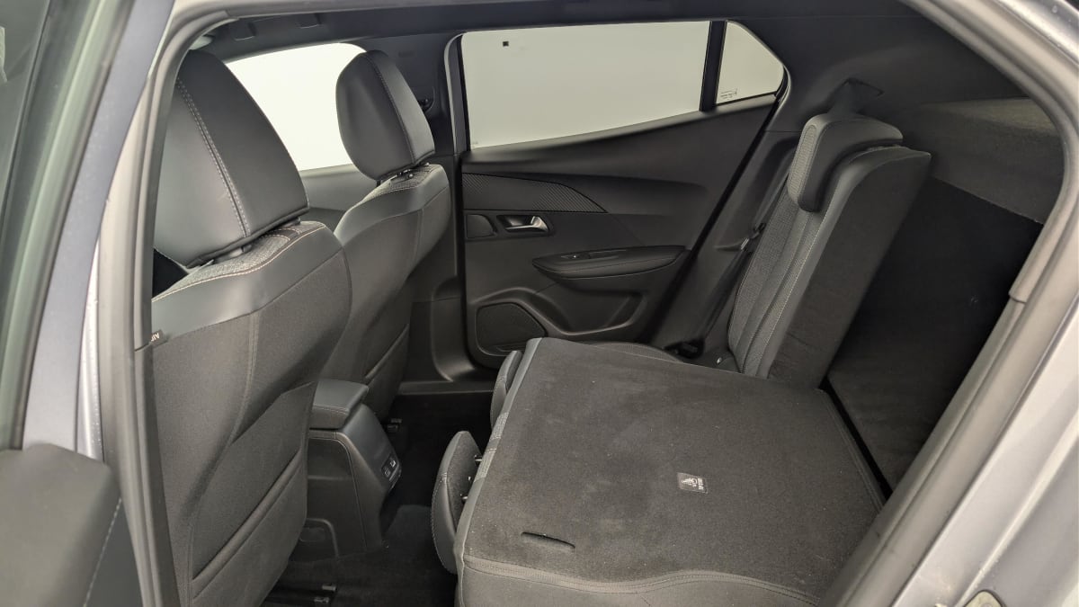 Peugeot 2008 - Image 12