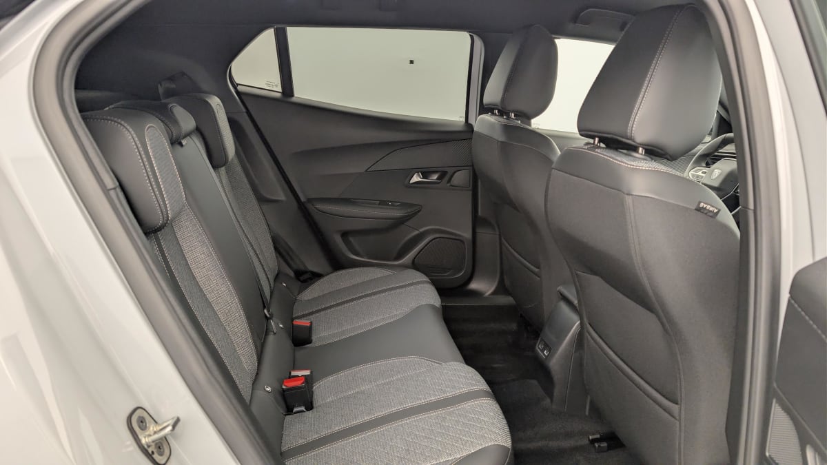 Peugeot 2008 - Image 10