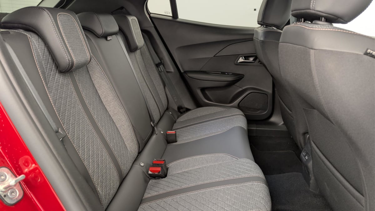 Peugeot 2008 - Image 10