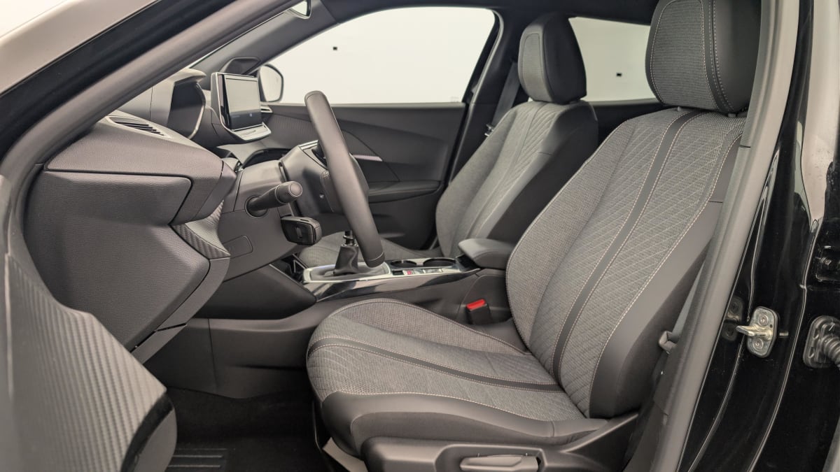 Peugeot 2008 - Image 16