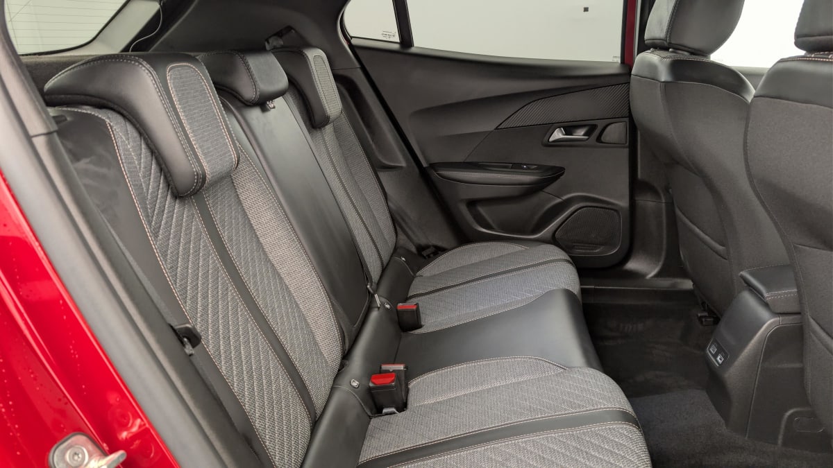 Peugeot 2008 - Image 9