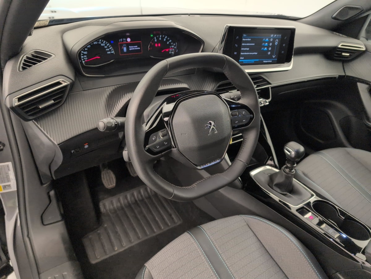 Peugeot 2008 - Image 15