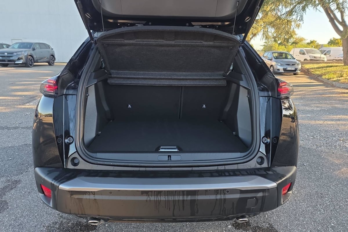 Peugeot 2008 - Image 37