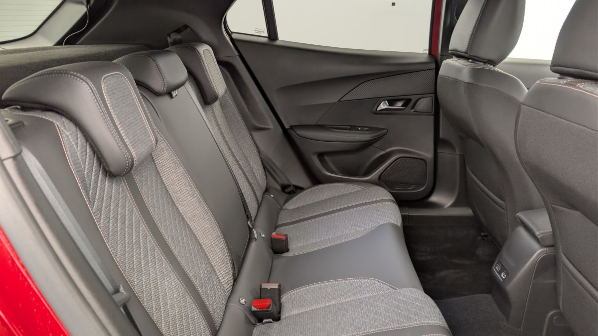 Peugeot 2008 - Image 10