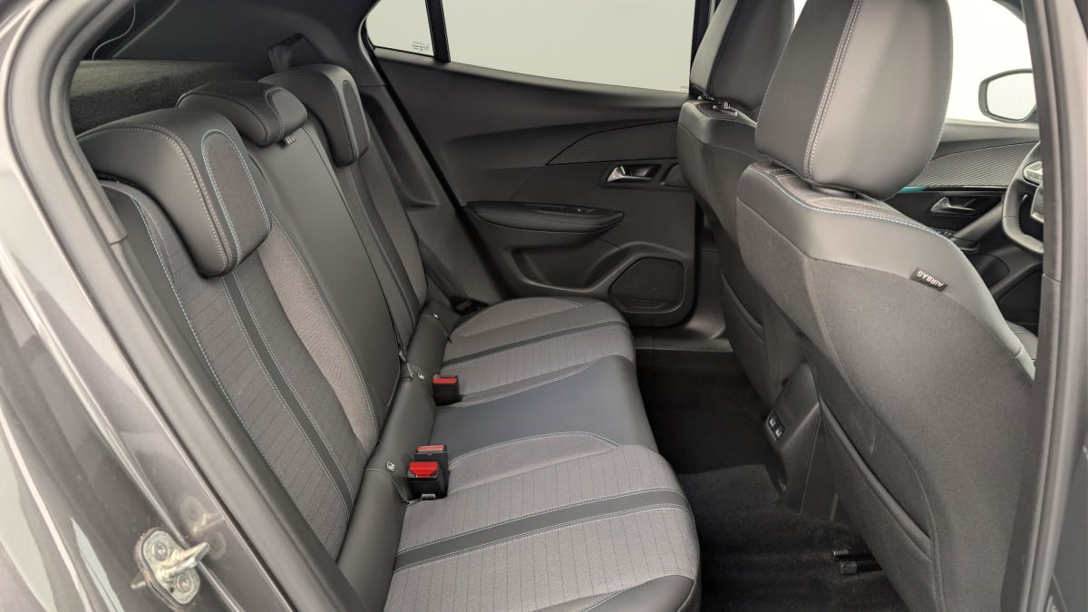 Peugeot 2008 - Image 10