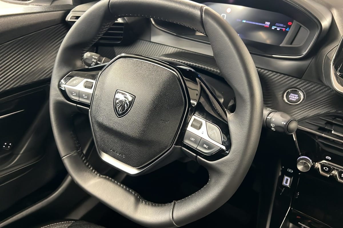 Peugeot 2008 - Image 15