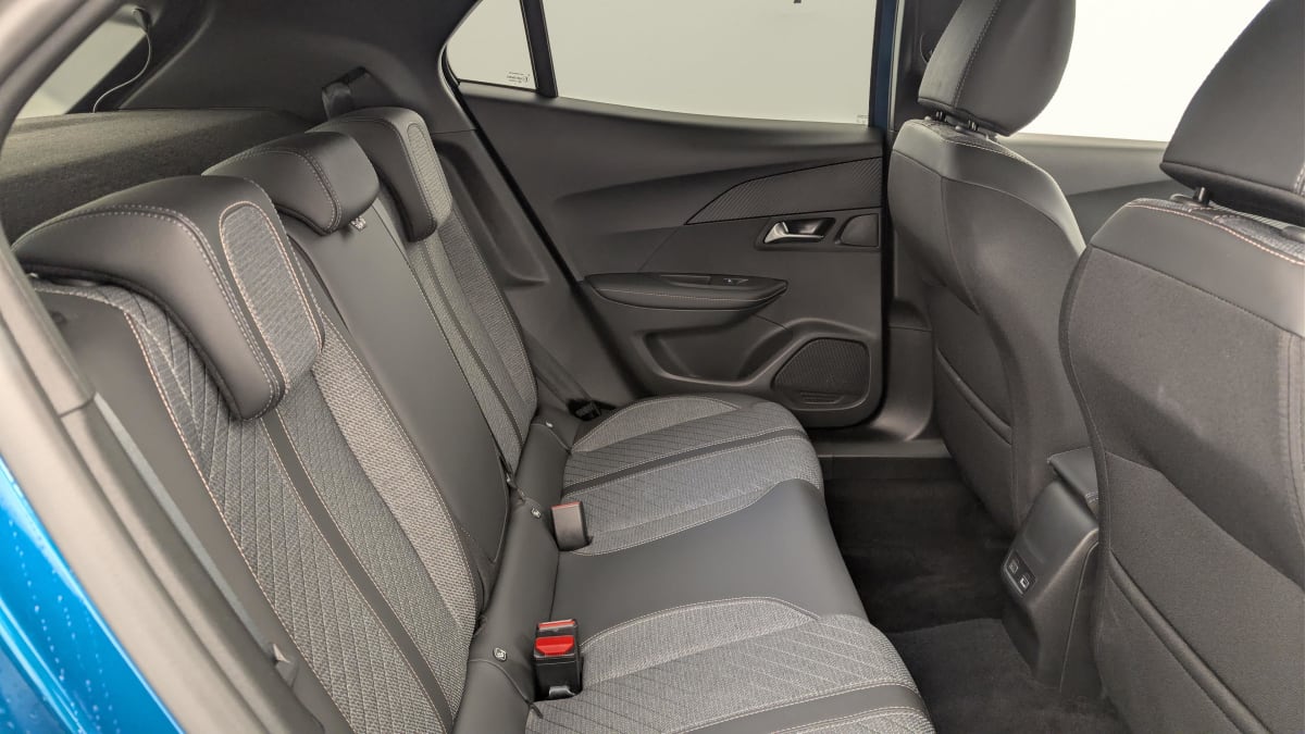 Peugeot 2008 - Image 10