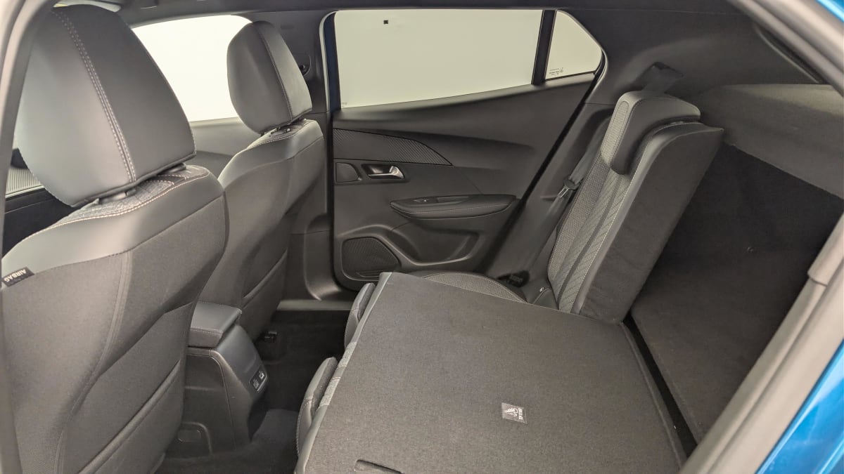 Peugeot 2008 - Image 12
