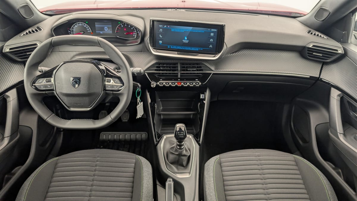 Peugeot 2008 - Image 13