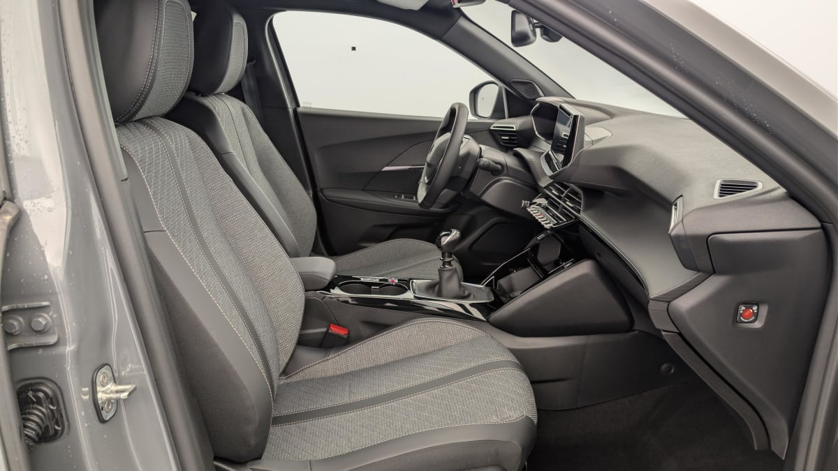 Peugeot 2008 - Image 9