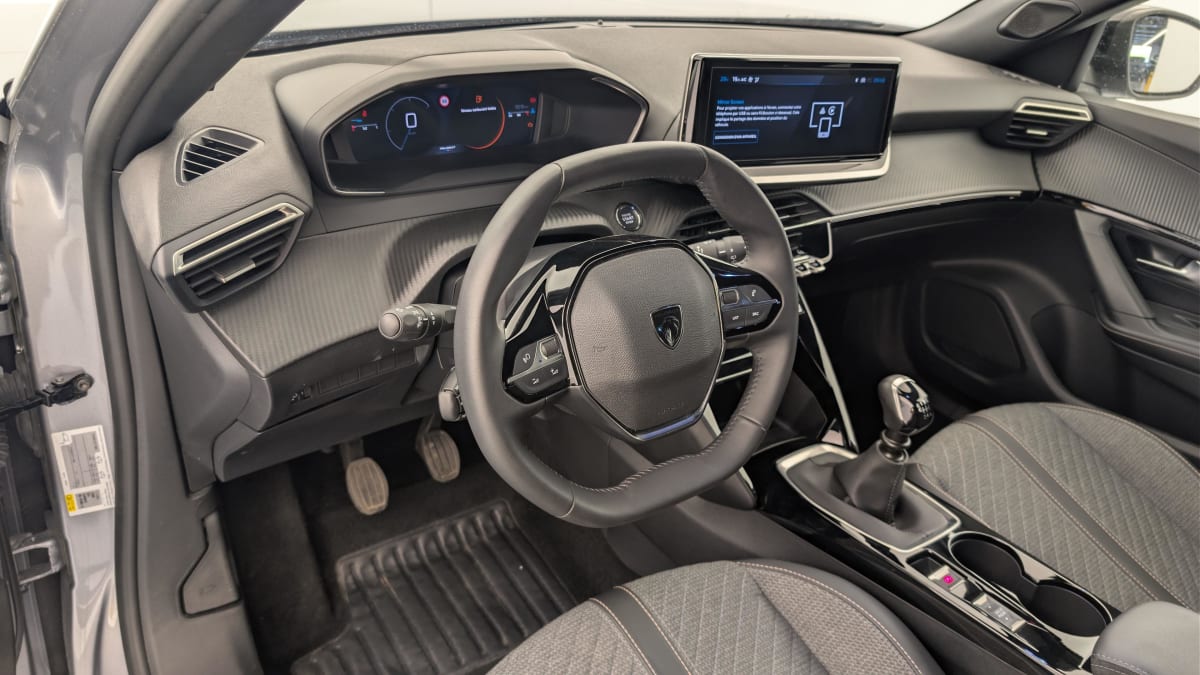 Peugeot 2008 - Image 15
