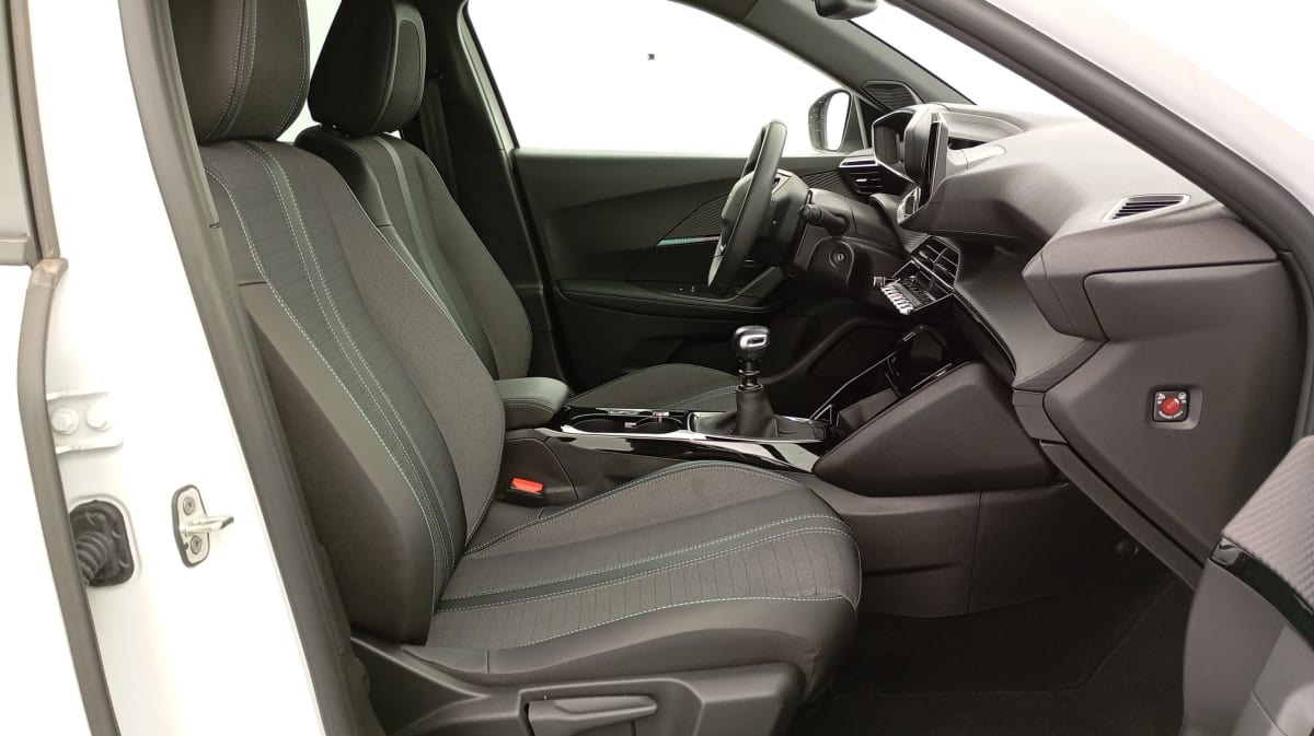 PEUGEOT 2008 PURETECH 100 ALLURE PACK