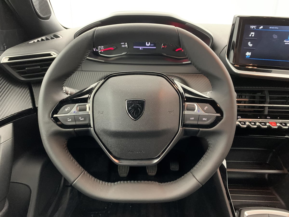 Peugeot 2008 - Image 15