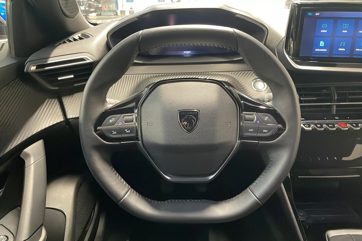 Peugeot 2008 - Image 20