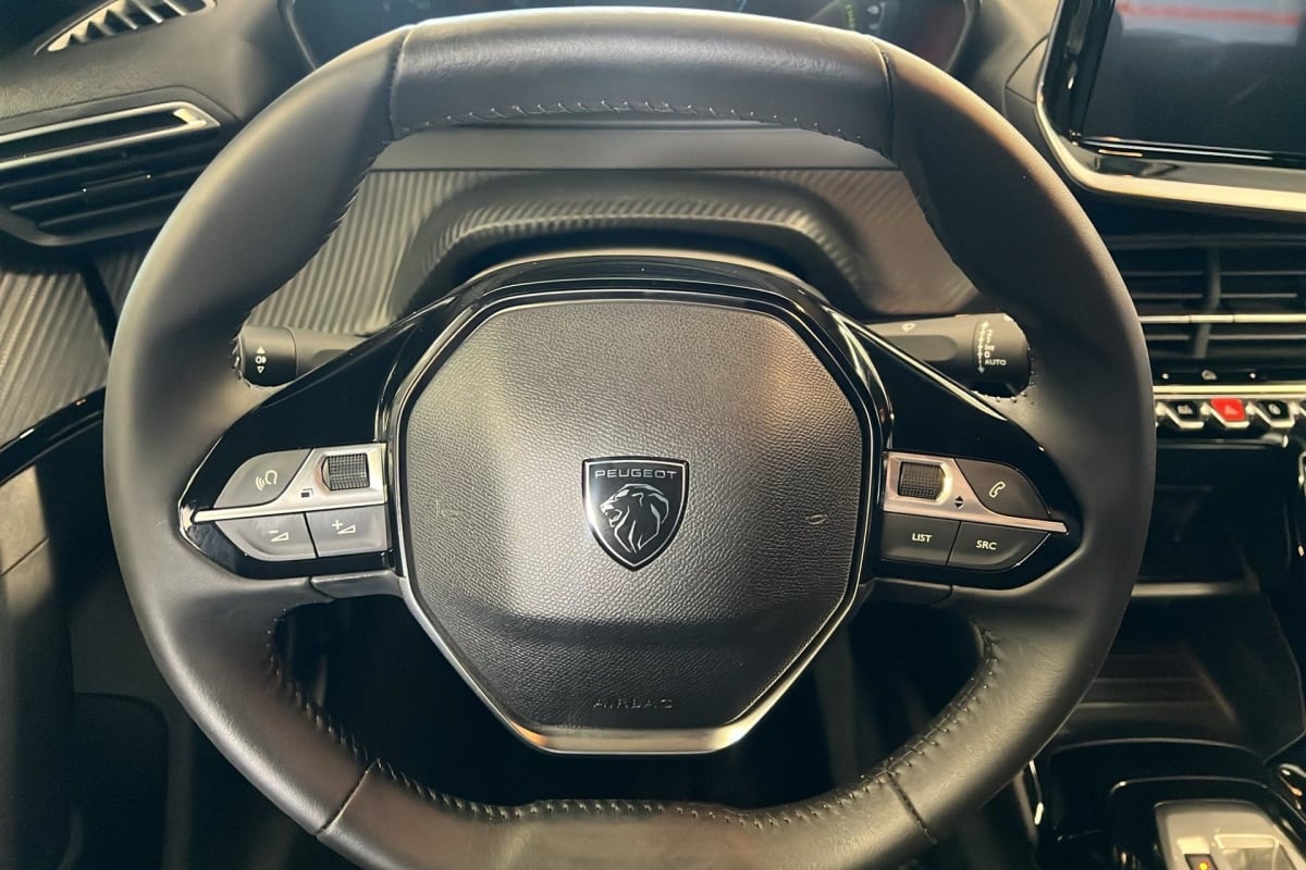 Peugeot 2008 ELECTRIQUE - Image 14
