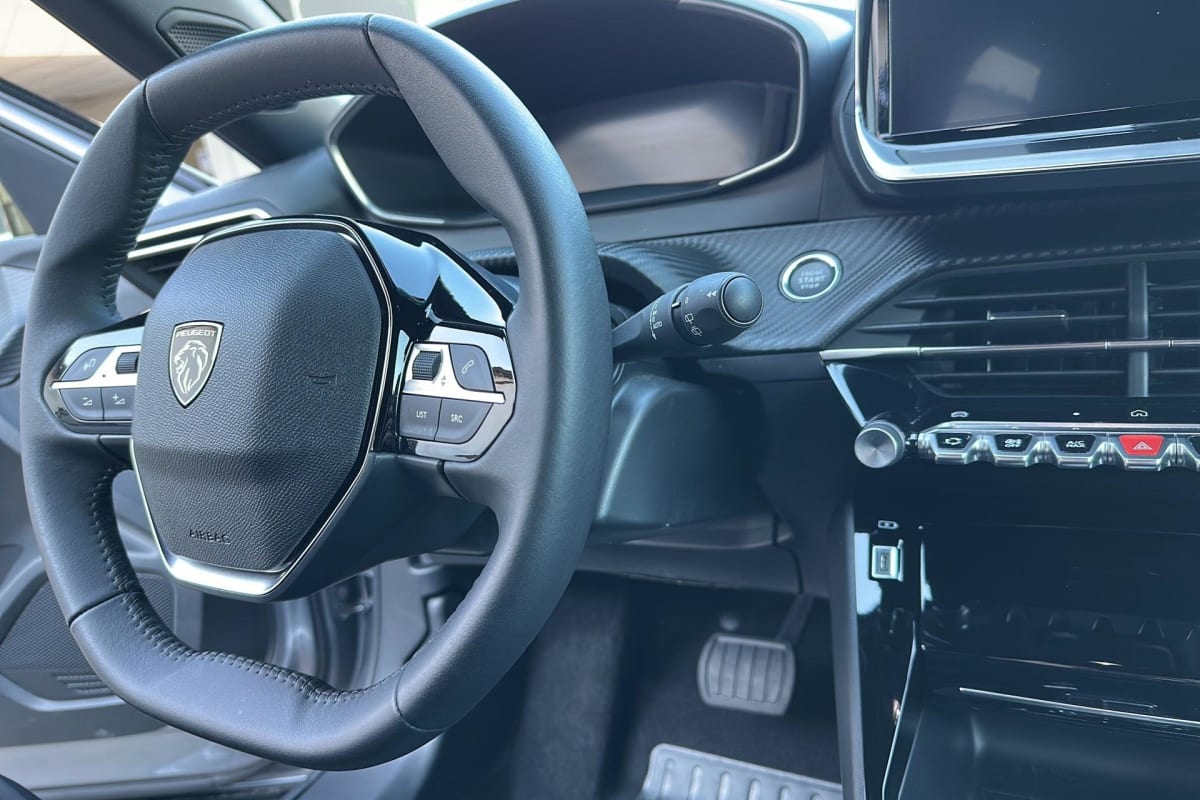 Peugeot 2008 ELECTRIQUE - Image 15