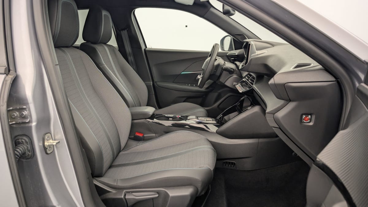 PEUGEOT 2008 ELECTRIQUE 136 CH ALLURE